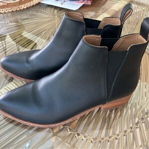 Women's Black Nisolo Chelsea Ankle Boot